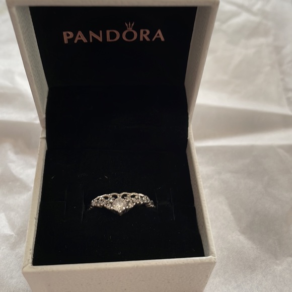 Pandora Fairytale Tiara Wishbone Ring - Picture 2 of 8